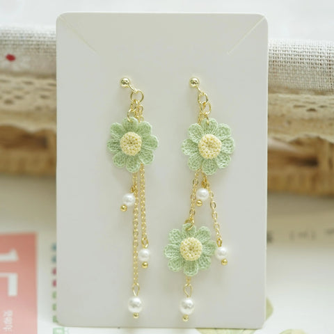 Daisy Tassel Pearl Earrings