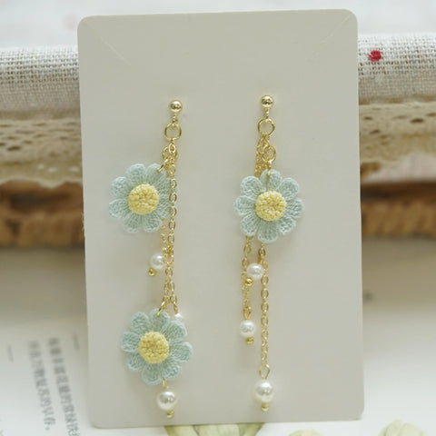 Daisy Tassel Pearl Earrings