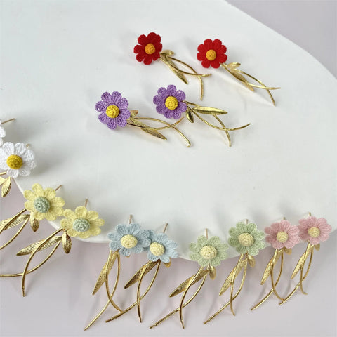 Daisy And Metal Leaf Earrings