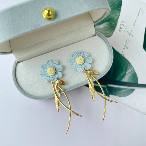 Daisy And Metal Leaf Earrings