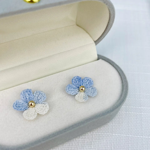 Gradient Little Flower Earrings