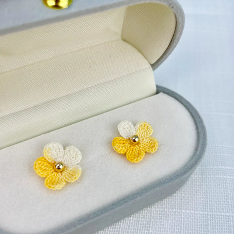 Gradient Little Flower Earrings