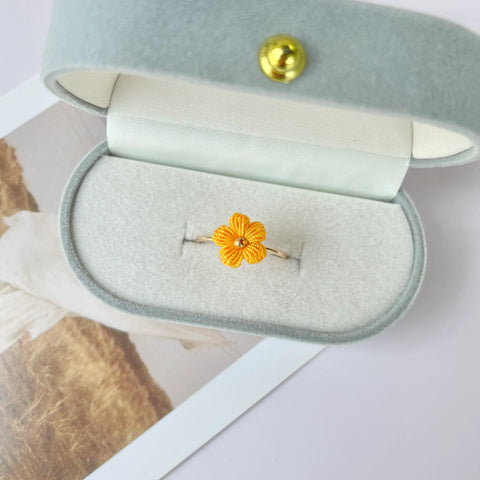 Solid Puff Flower Ring