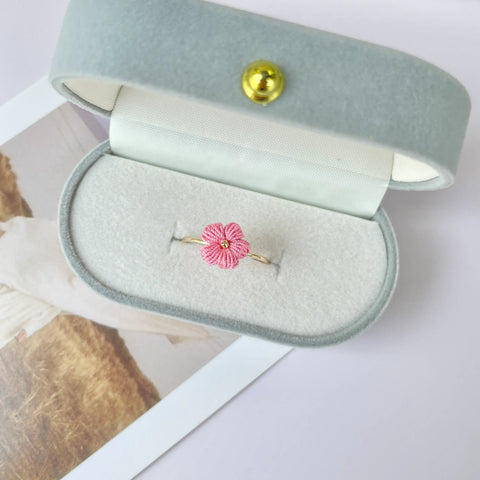 Solid Puff Flower Ring