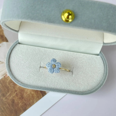 Solid Puff Flower Ring