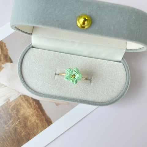Solid Puff Flower Ring