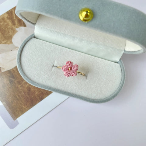 Solid Puff Flower Ring