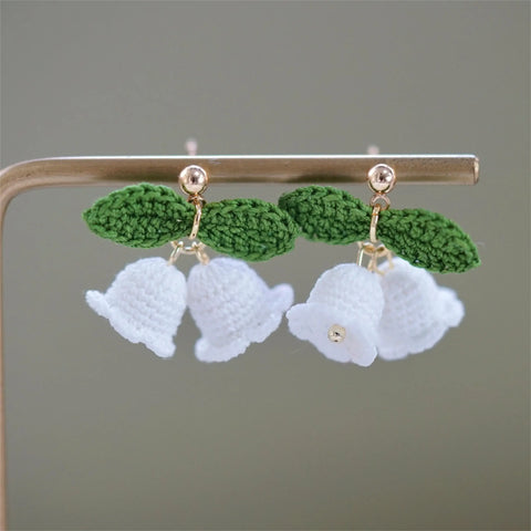 Onirr Handmade Micro Crochet Campanula With Leaf Earrings White