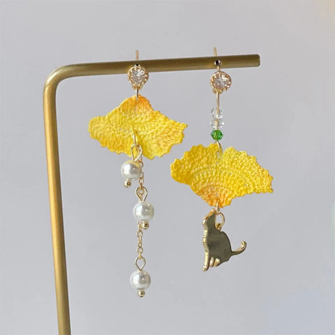 Onirr Handmade Micro Crochet Ginkgo Biloba Asymmetry Earrings 2