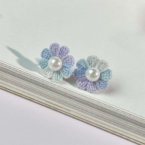 Daisy Pearls Earrings