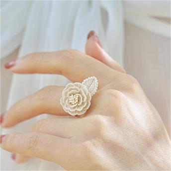 Rose Solid Color Ring